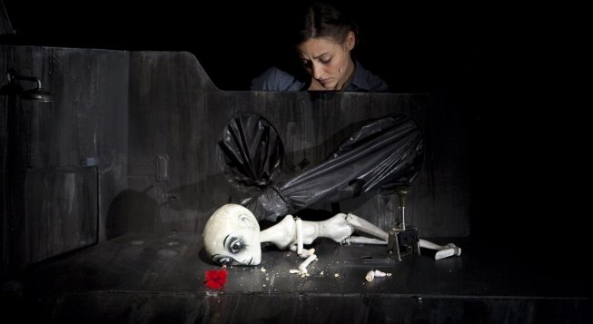 Marta Cuscunà in È bello vivere liberi! © Marco Caselli Nirmal