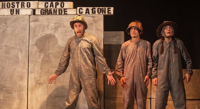 Foto di scena © teatrodellatosse.it