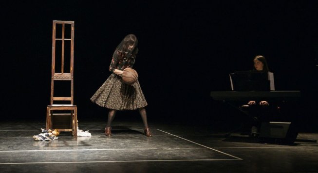 Le voci dei bambini, di e con Lorena Nocera © Cristina Valla