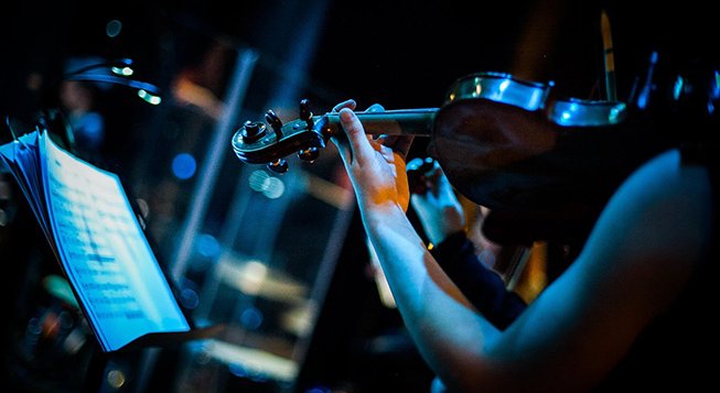 Violini © magixpro/pixabay.com