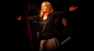 Marina Massironi in Ma che razza di Otello