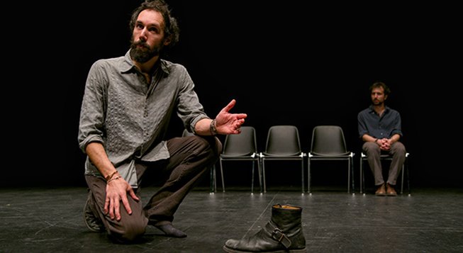 Foto di scena © Ivan D'Alì/teatronazionalegenova.it