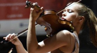 Stuttgarter Philharmoniker in concerto con Hawijch Elders, dirige Nicolò Umberto Foron - Serie Smeraldo