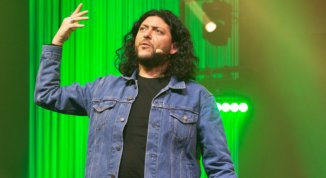 Matti da legare, di e con Emiliano Luccisano