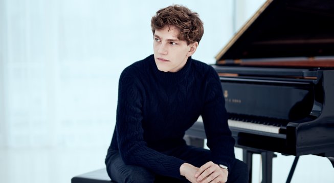 Jan Lisiecki © Christoph Koestlin