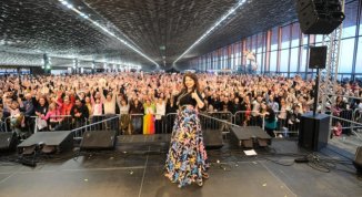 Cristina D'Avena in concerto a Genova, ospite della fiera Megacon