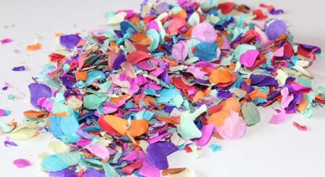 Coriandoli di Carnevale ©lumpi - Pixabay