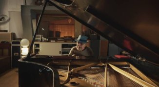 Mauro Pagani presenta il film Andando dove non so, una vita da fuggiasco