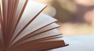 Rita Grasso presenta il libro Dove il mare ci aspetta