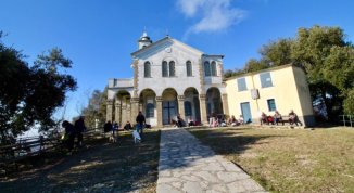 La Via del Mare, trekking di 10 km dalla chiesa millenaria alla Madonna di Caravaggio