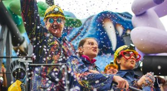Carnevalissimo di Laghetto 2026 con fuochi d'artificio e sfilata di carri allegorici