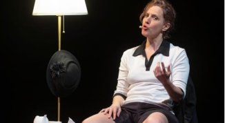 Merci Alice!, di e con Karen Chataîgner