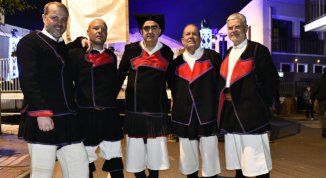 NeonElio: Elio e i Tenores di Neoneli in concerto