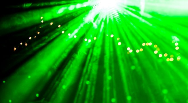 Discoteca © Unsplash / Med Mhamdi