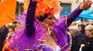 Carnevale di Viggiù 2026 con sfilata di carri e street food