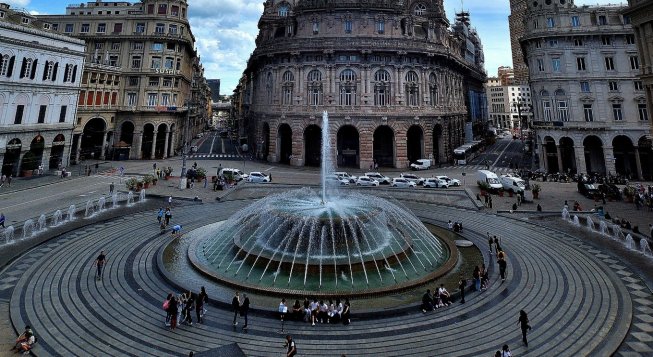 Piazza De Ferrari ©Danilo Lo Re