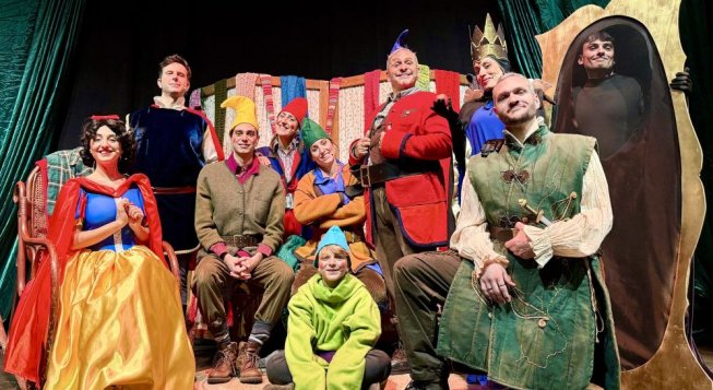 Biancaneve e i sette nani (?)