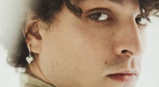 Leo Gassmann con Naturale a Sanremo 2026. Analisi del testo e pagella