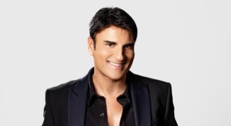 Sal Da Vinci con Per sempre sì a Sanremo 2026. Analisi del testo e pagella