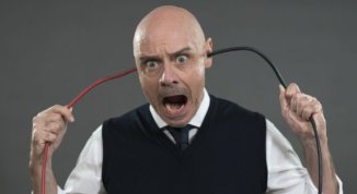 Leonardo Manera in Corto circuito: l’inquieto vivere dell’uomo moderno