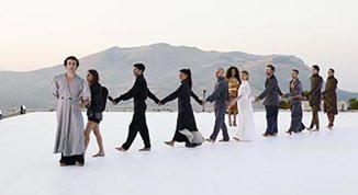 Le fenicie: performance del Balletto Civile al Teatro della Tosse