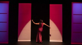 Amorosi assassini, di e con Valeria Perdonò