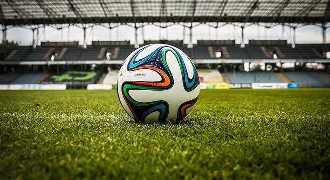 pallone stadio © jarmoluk - pixabay.com