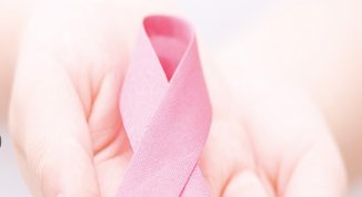 Giornata della Donna: visite senologiche gratuite davanti a Palazzo Tursi