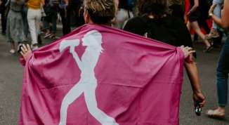 Sciopero a Torino: sabato 7 marzo il corteo di Non Una di Meno, lunedì 9 scuole chiuse e servizi a rischio