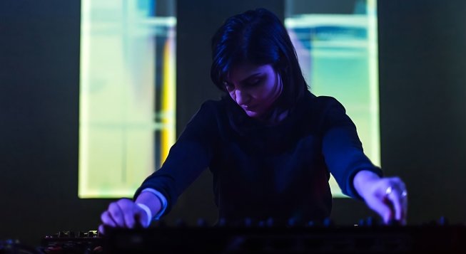 Sarah Davachi