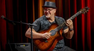 Frank Gambale All-Star Group in concerto