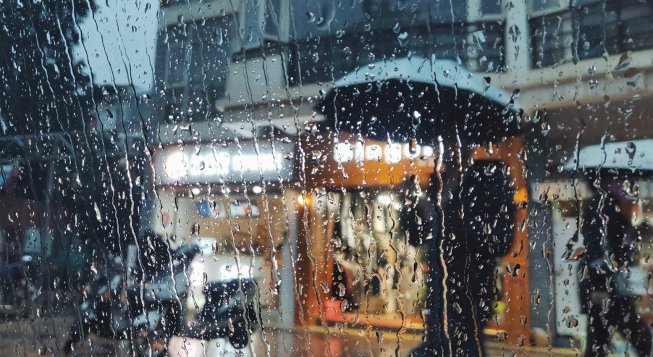 Pioggia © Unsplash / Alvin Leopold