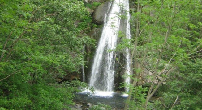 Cascata della Ravezza ©facebook.com/parcoaveto