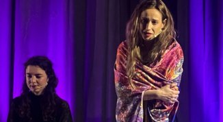 Sara Santucci e Francesca Giulia Geronimi in Le mie donne (omaggio alle donne che hanno cambiato il mondo)