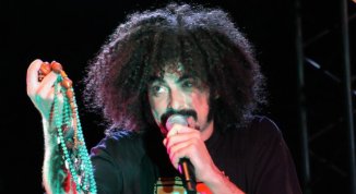 Caparezza in concerto al Porto Antico di Genova