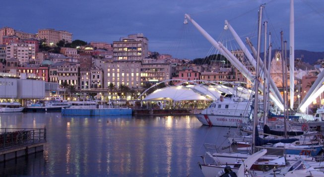 Porto Antico © Alessio Sbarbaro Wikimedia Commons, licenza CC BY-SA 3.0