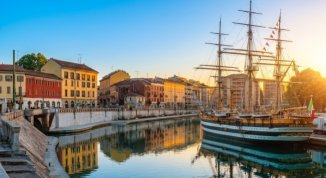 Clamoroso a Milano, la nave Amerigo Vespucci ormeggiata in Darsena: come è arrivata, quanto si ferma e come visitarla