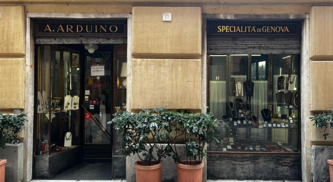 Botteghe storiche di Genova © Ancila Mettekkatt