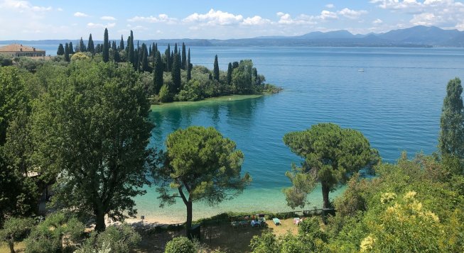 Disney+ annuncia Delitto sul Lago di Garda, nuova serie originale italiana: info e trama