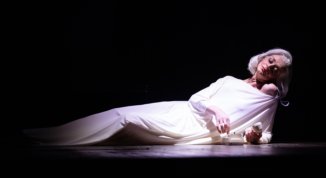 Venere Nemica, di e con Drusilla Foer