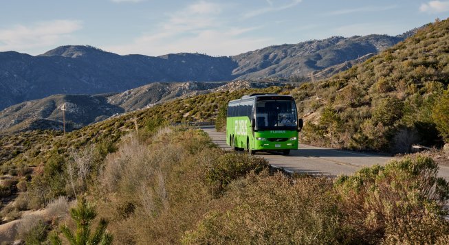 FlixBus da Genova per Pasqua 2026: 80 destinazioni, più corse e una novità