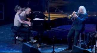 Valentina Cenni e Stefano Bollani presentano Tutta vita con doppia proiezione