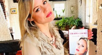 Marta Charlotte Ferradini presenta Troppo Amore: sette storie di AmorVeleno