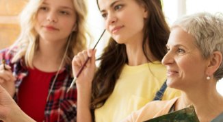 Slow Art (rallenta, osserva, crea), workshop di pittura per la Festa della Mamma