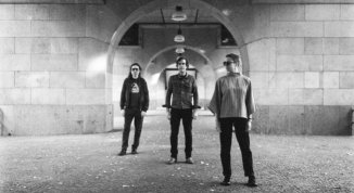 A Place To Bury Strangers in concerto