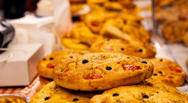 Focaccia pugliese