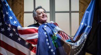 November, con Luca Barbareschi e la regia di Chiara Noschese