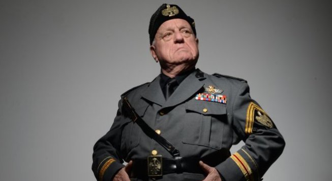 Leo Bassi in Io, Mussolini