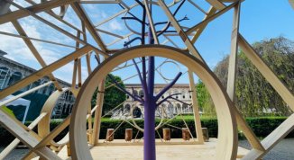 Interni Materiae, con installazioni monumentali nei cortili della Statale - Milano Design Week 2026