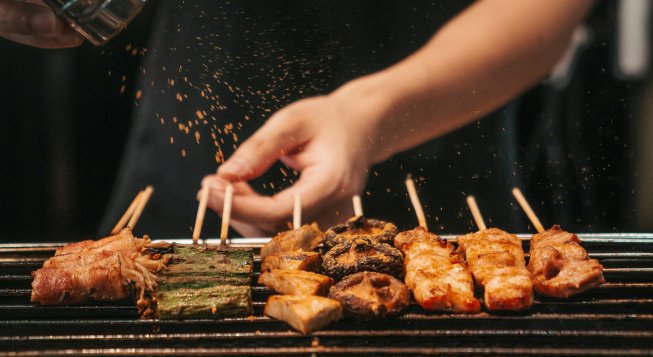 Street Food ©  jirayu koontholjinda / unsplash